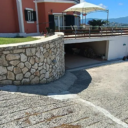 Villa Corfu Town 'panoramic View House' *